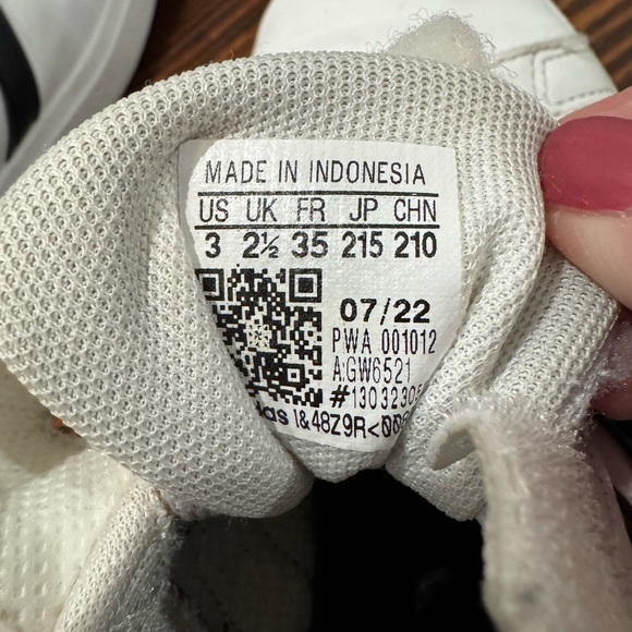 adidas White and Black Sneakers with Classic Design and Velcro Strap - Picture 4 of 5